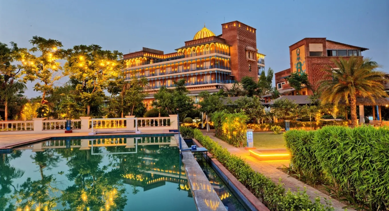 AutoVeer Hospitality